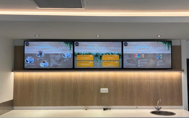 Kalolo menu board at La Tontouta airport